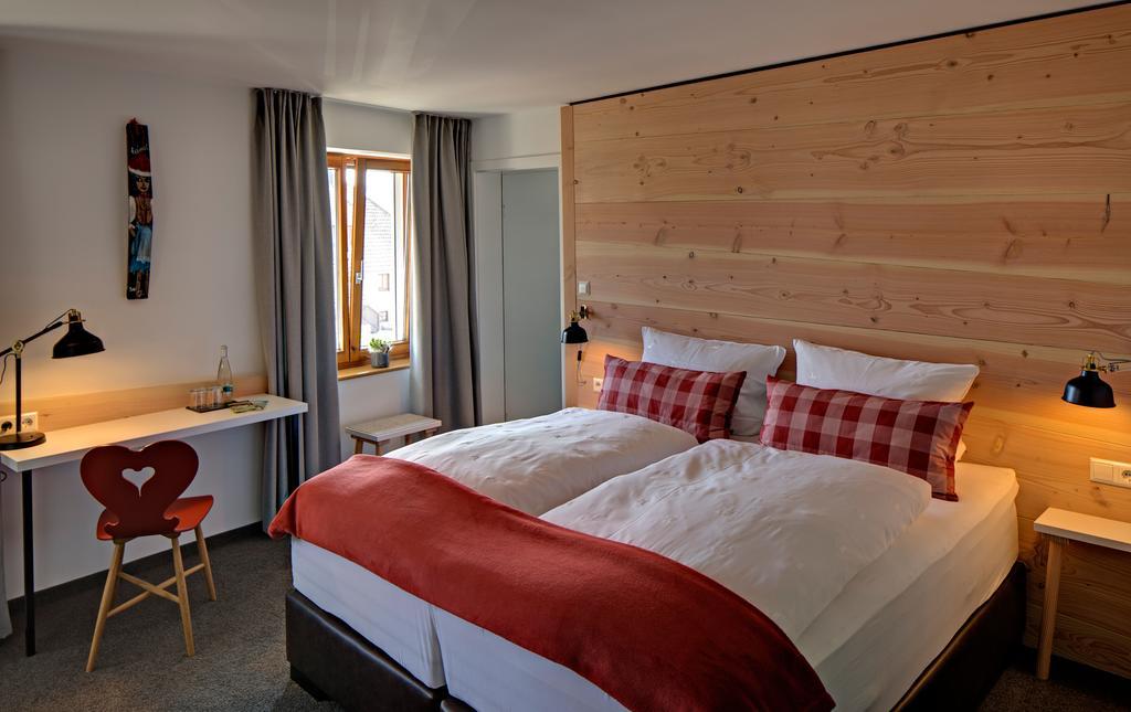 Landhotel Gasthaus Zum Pflug Цел ам Хармерсбах Екстериор снимка