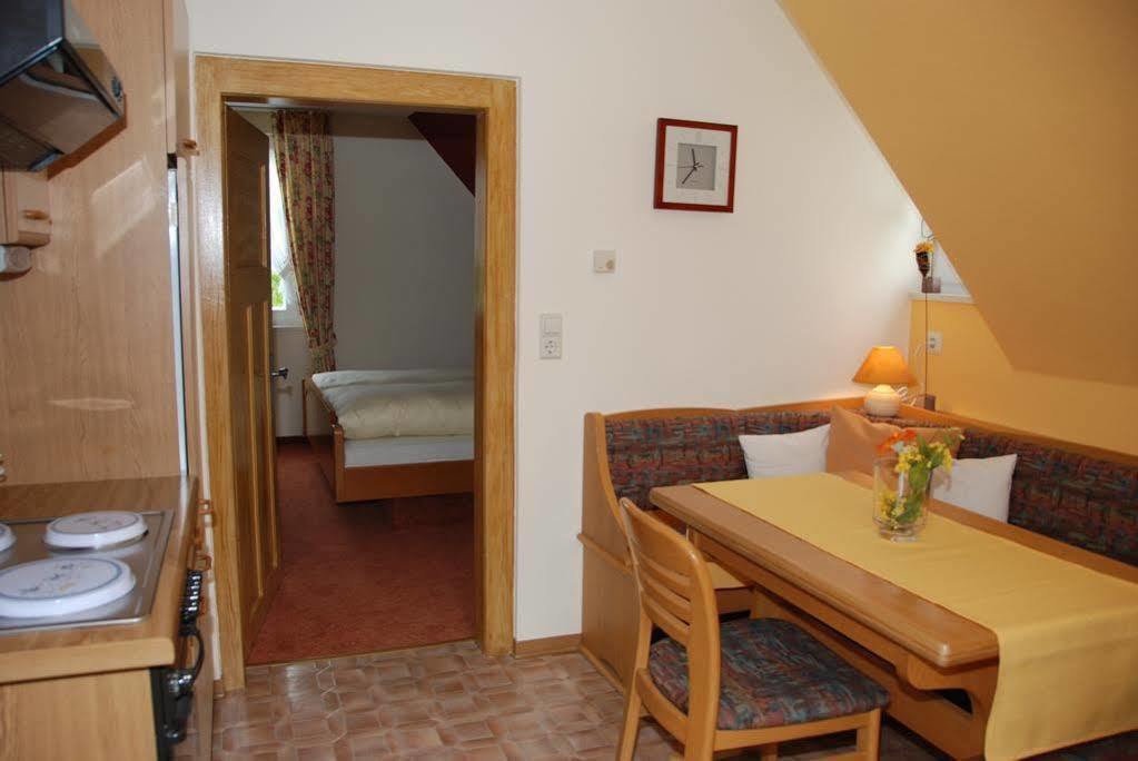 Landhotel Gasthaus Zum Pflug Цел ам Хармерсбах Екстериор снимка