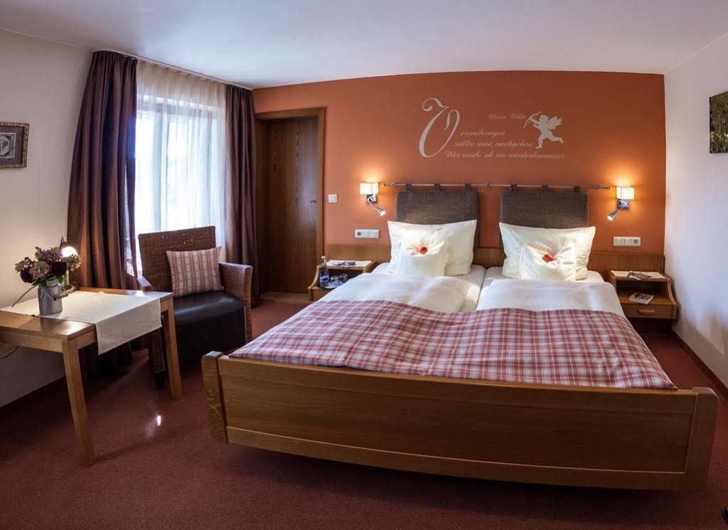 Landhotel Gasthaus Zum Pflug Цел ам Хармерсбах Екстериор снимка